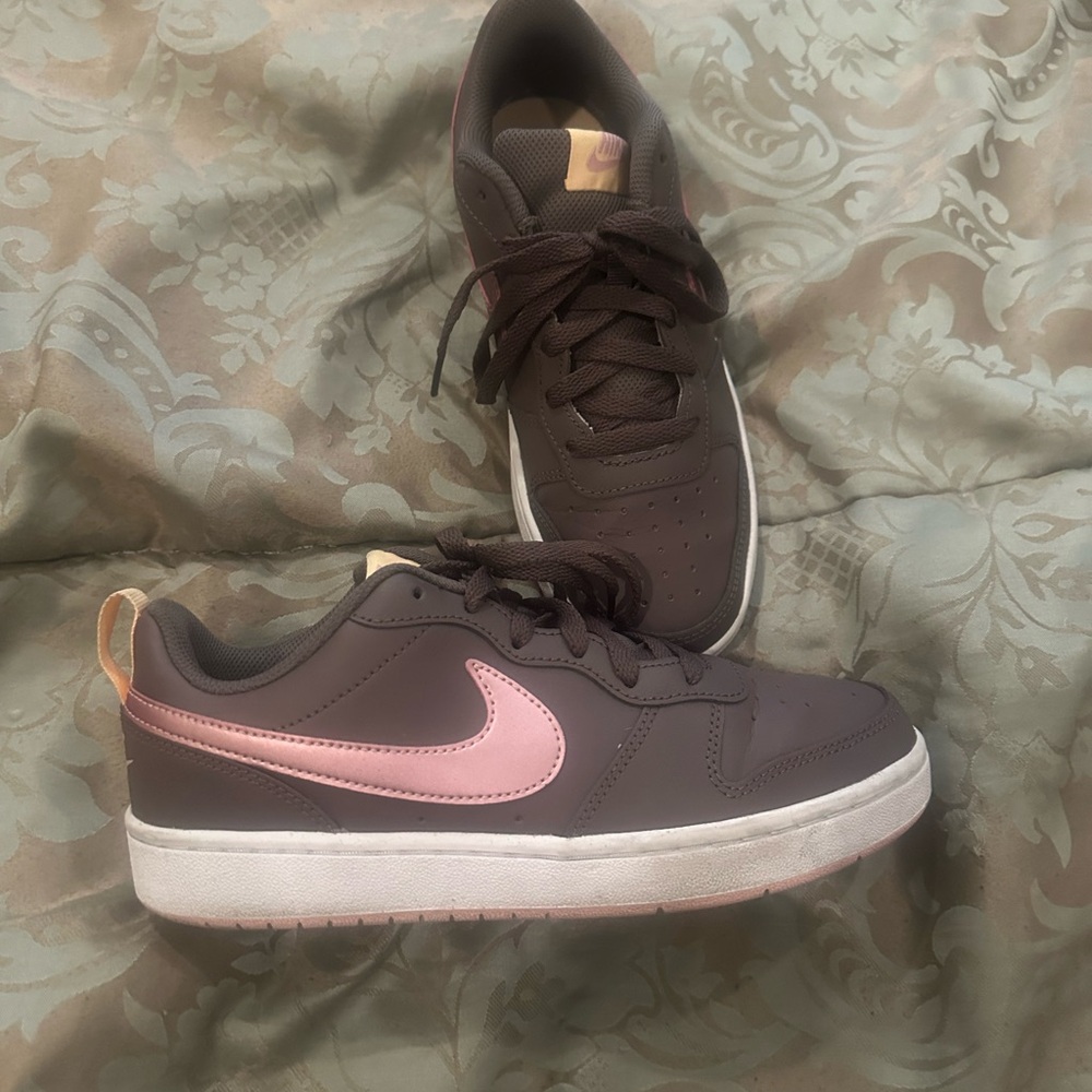 Nike Brown Sneakers with Pink Swoosh - 2 matching graphic tees - Picture 2 of 6